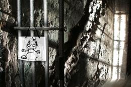 puppet in prison